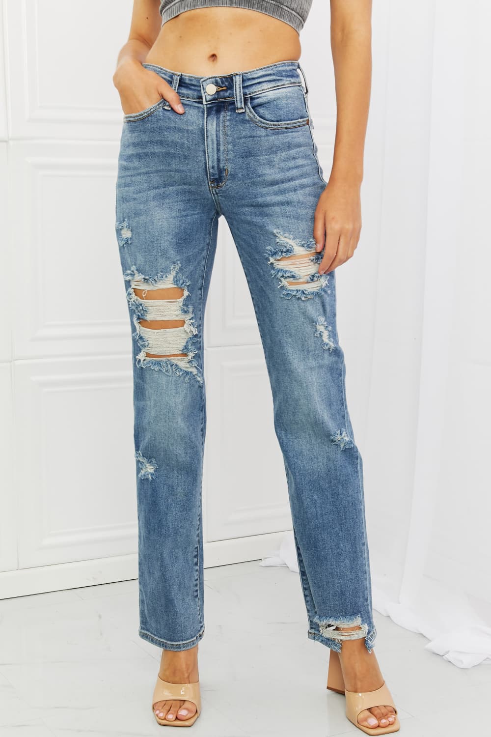 Judy Blue Bella Full Size Distressed Straight Jeans