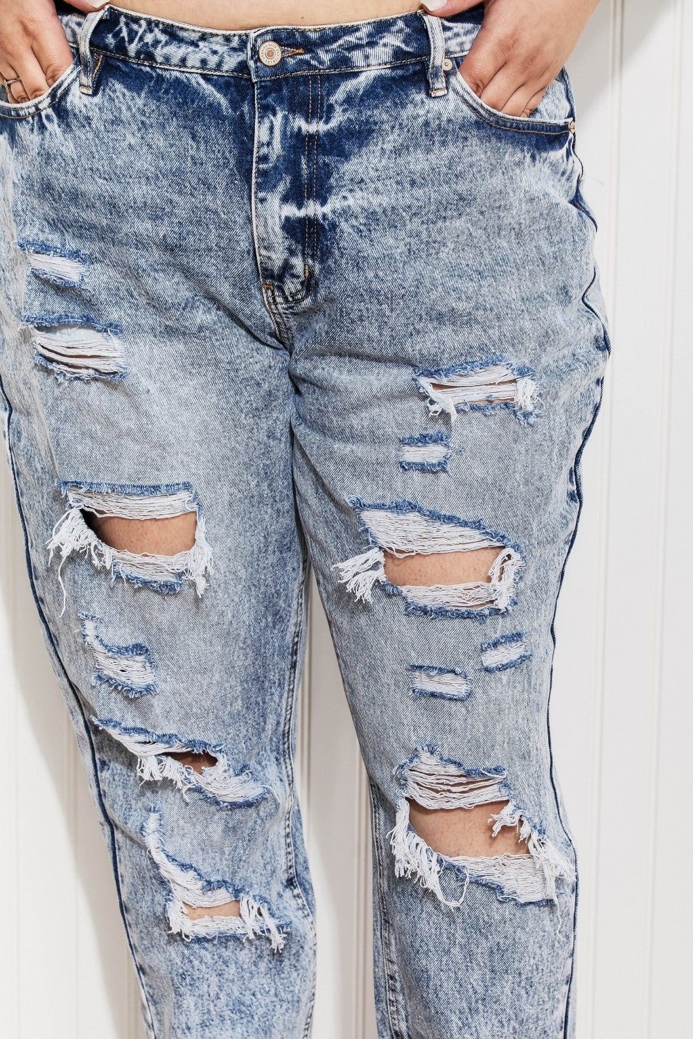 Kancan Taylor Full Size High Rise Distressed Mom Jeans