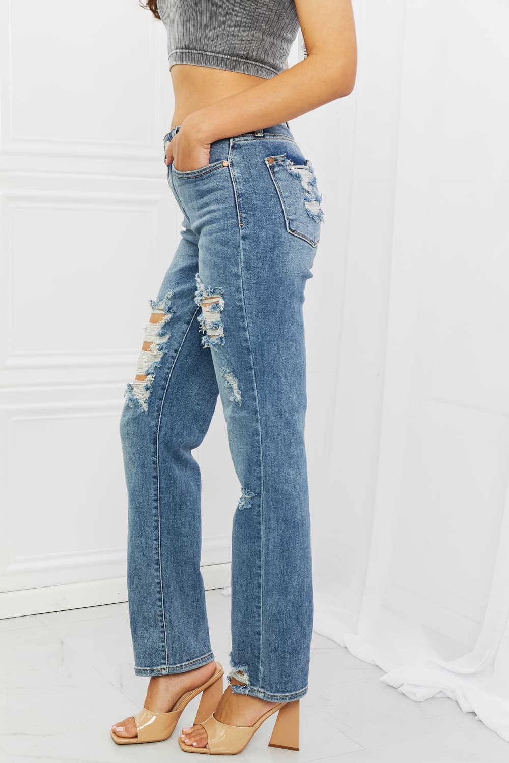 Judy Blue Bella Full Size Distressed Straight Jeans